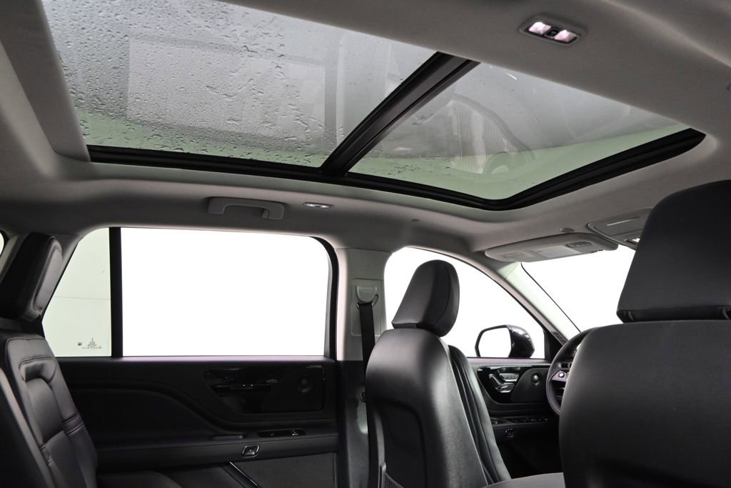 New 2026 Lincoln Aviator Reserve image 17