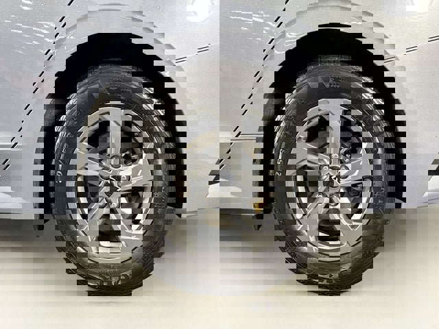 Used 2023 Kia K5 LXS image 28