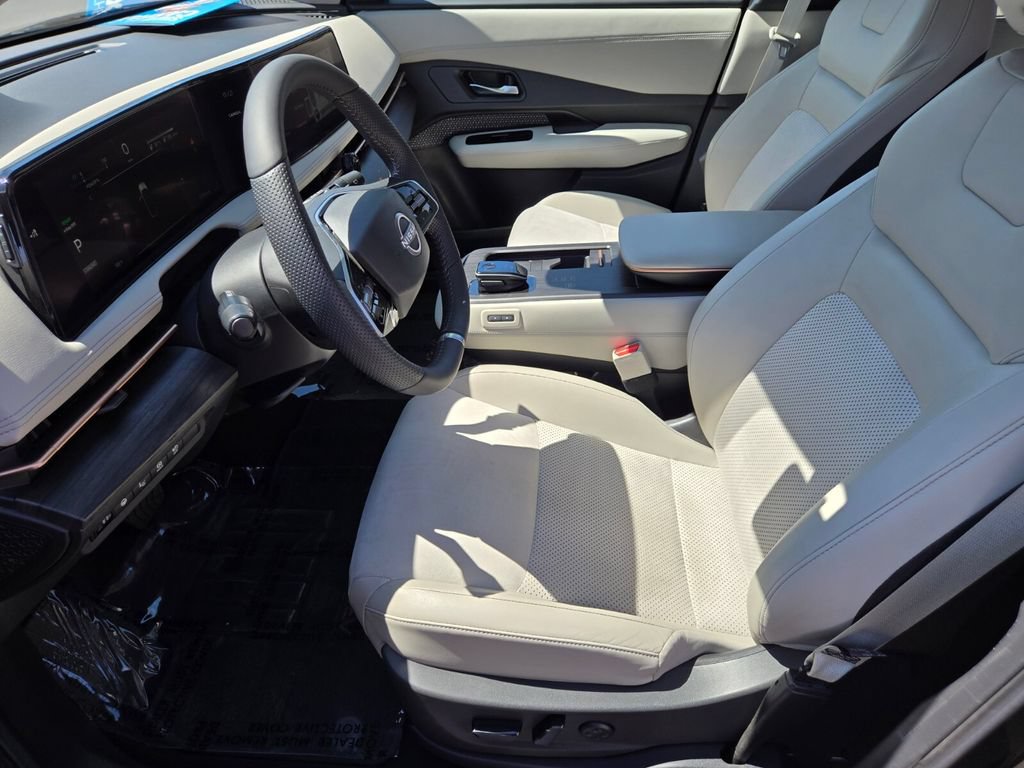 Used 2024 Nissan Ariya AWD image 10