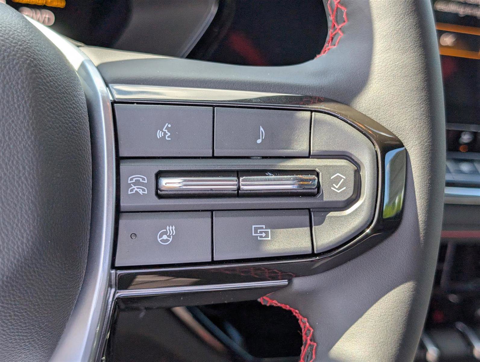 New 2025 Chevrolet Colorado Z71 w/ Technology Package image 18