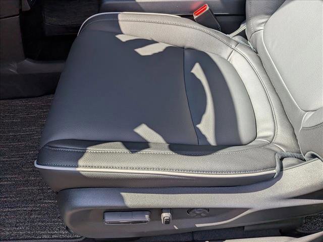 New 2026 Honda Odyssey Touring image 4