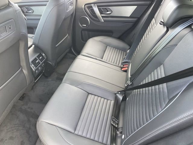 Used 2025 Land Rover Discovery Sport Dynamic SE image 15