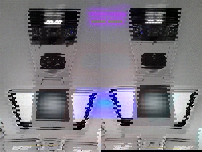 Used 2016 Cadillac Escalade Premium image 3