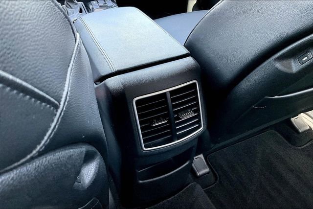 Used 2024 Kia Sportage EX AWD/4WD image 10