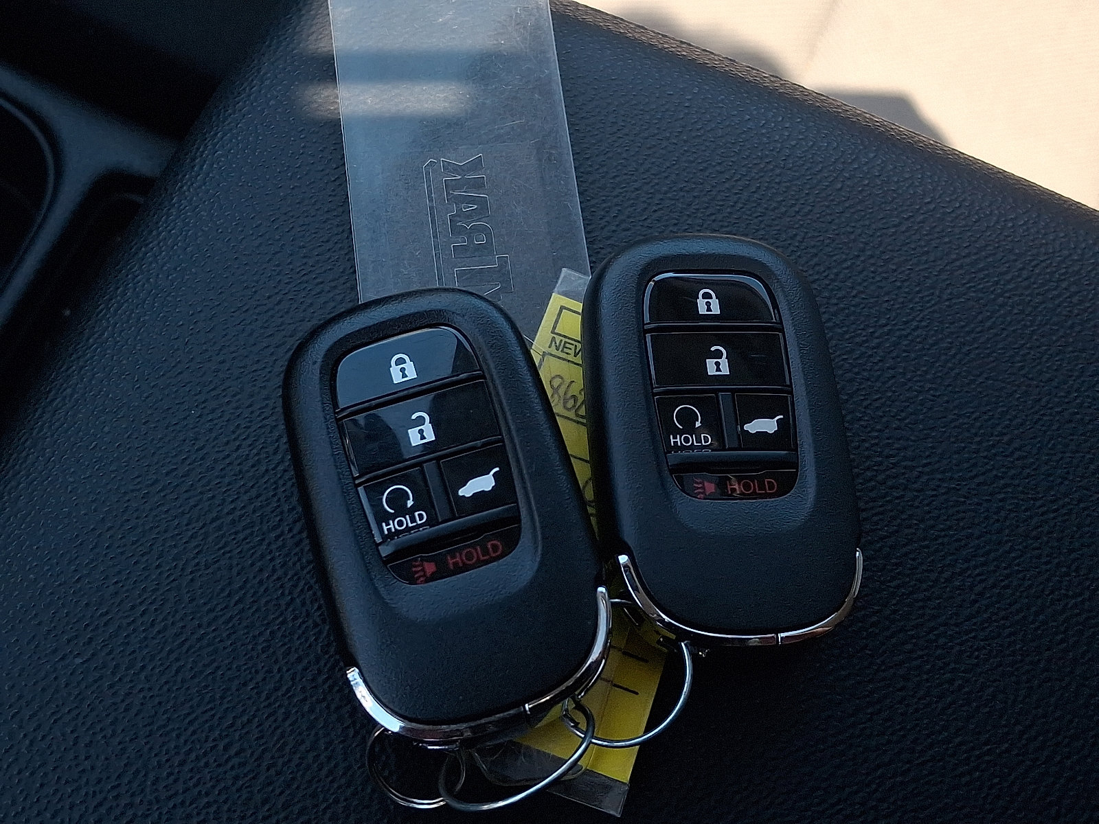 Used 2024 Honda CR-V EX image 3