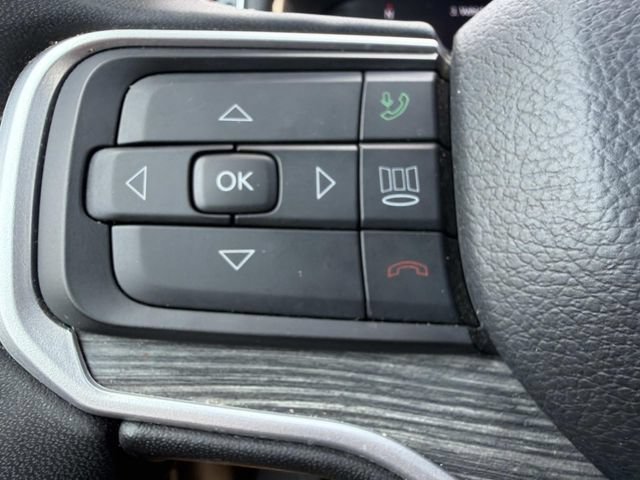 Used 2024 Jeep Wagoneer Series II w/ Flexible Seating Group RWD image 28