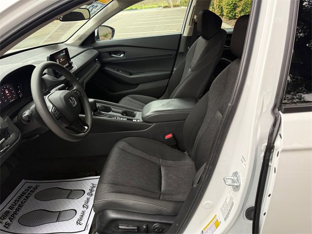 Used 2023 Honda Accord EX image 25