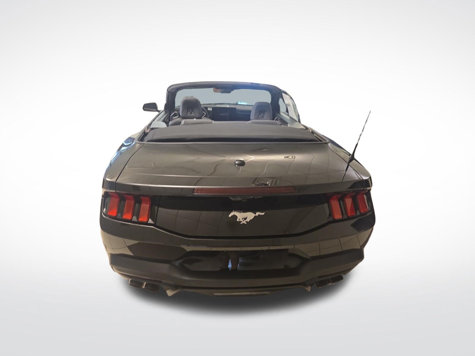 Used 2026 Ford Mustang Convertible RWD image 8