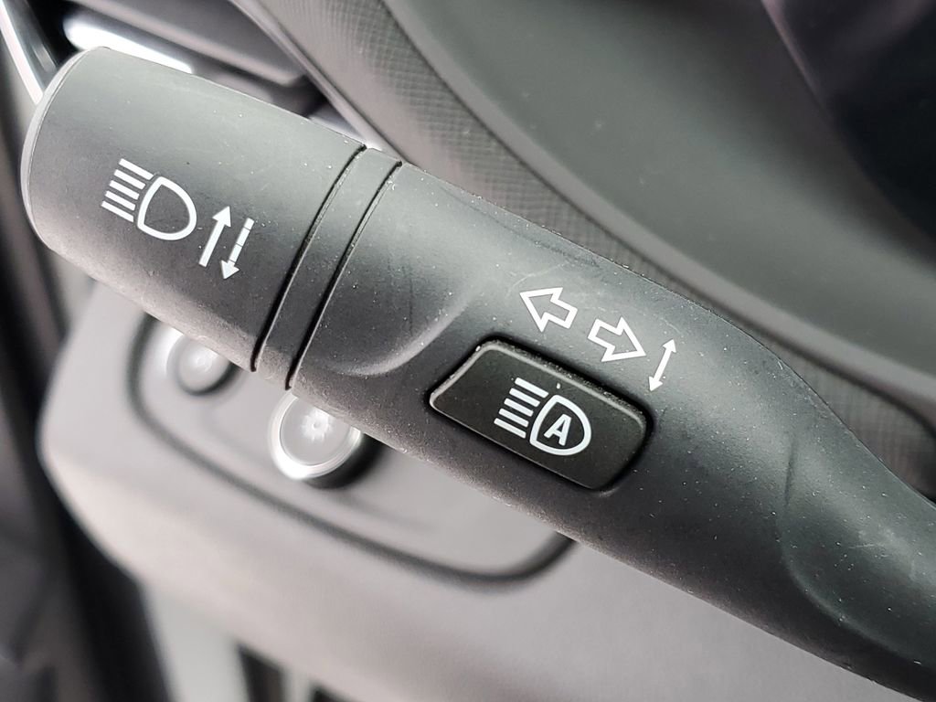 Certified 2025 Buick Envista Avenir image 13