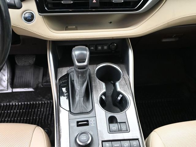 Used 2021 Toyota Highlander Platinum image 15