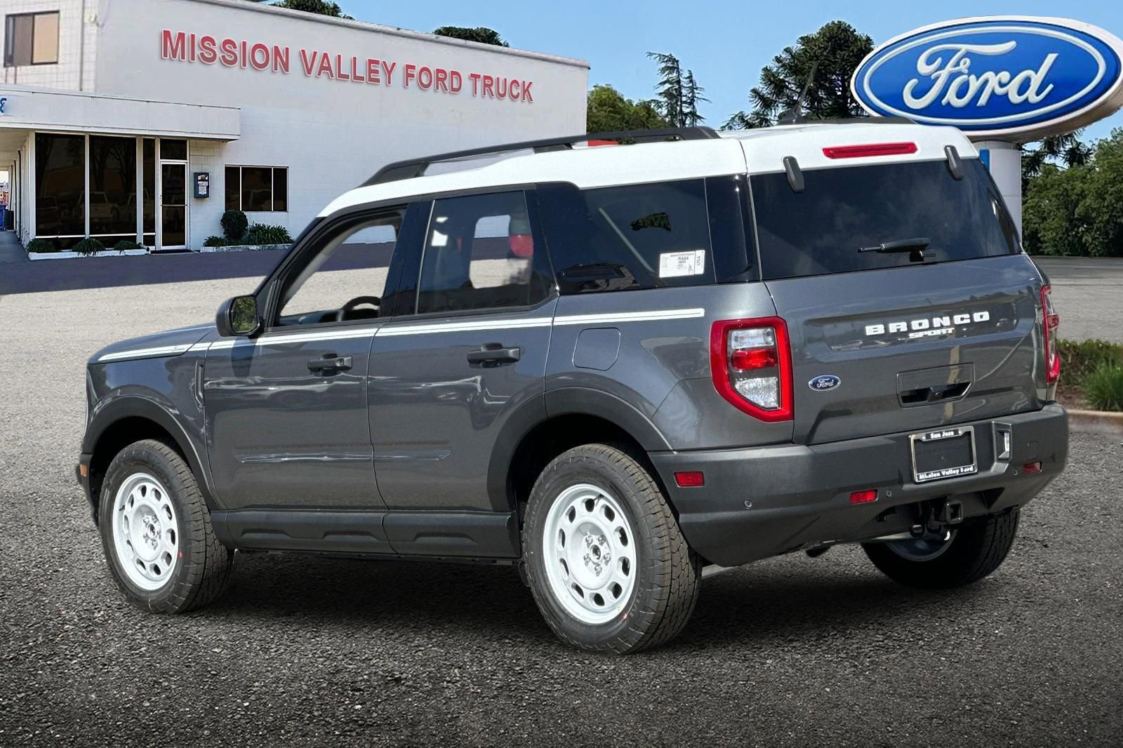 New 2024 Ford Bronco Sport Heritage w/ Heritage Convenience Package image 6
