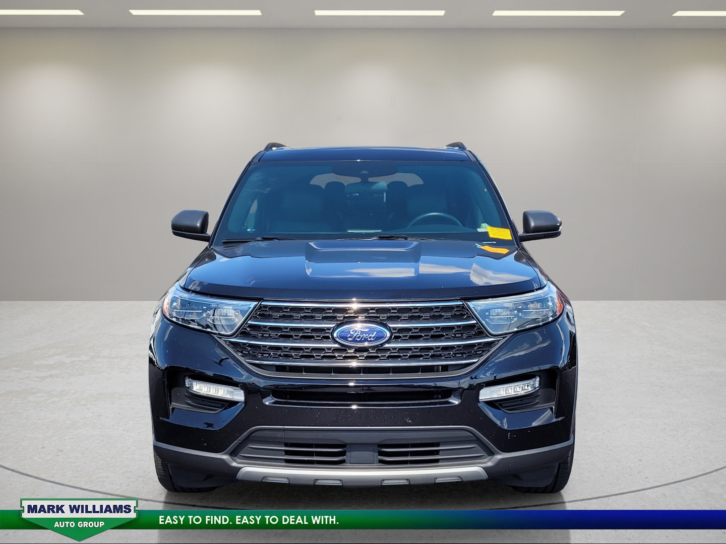 Used 2020 Ford Explorer XLT w/ Equipment Group 202A AWD/4WD image 9