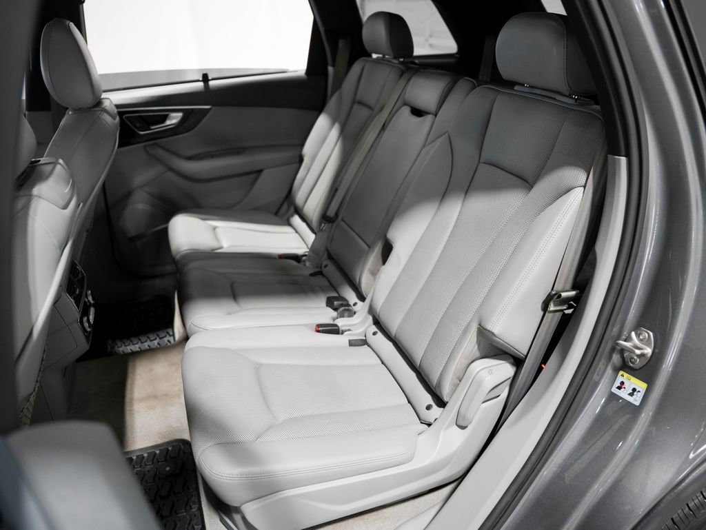 Used 2017 Audi Q7 3.0T Premium Plus w/ Premium Plus Package image 26