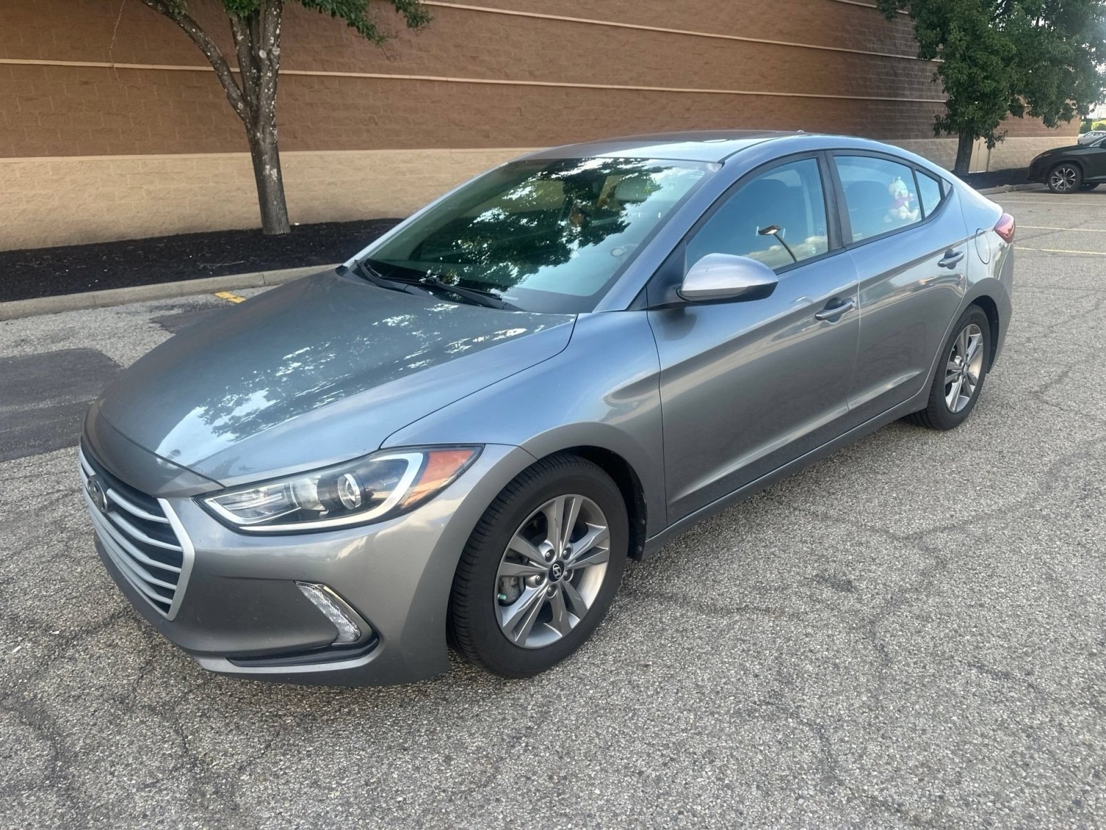 Used 2018 Hyundai Elantra Value Edition w/ Cargo Package FWD image 8