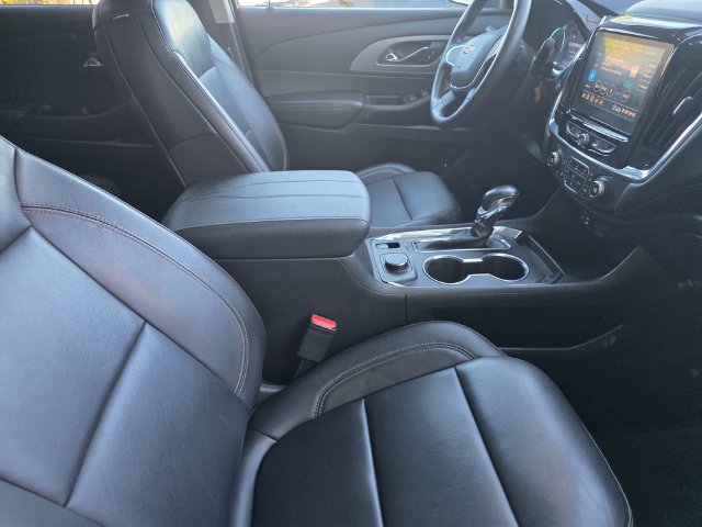 Certified 2021 Chevrolet Traverse LT w/ LT Premium Package FWD image 22