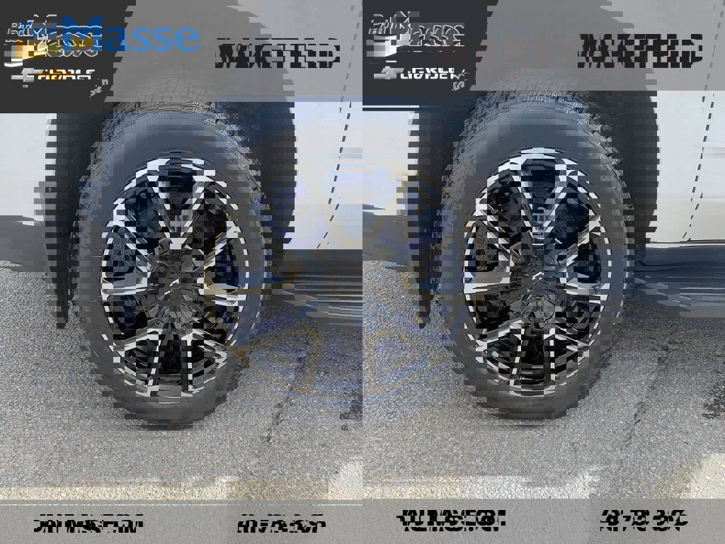 Used 2022 Chevrolet Suburban RST w/ Luxury Package image 25