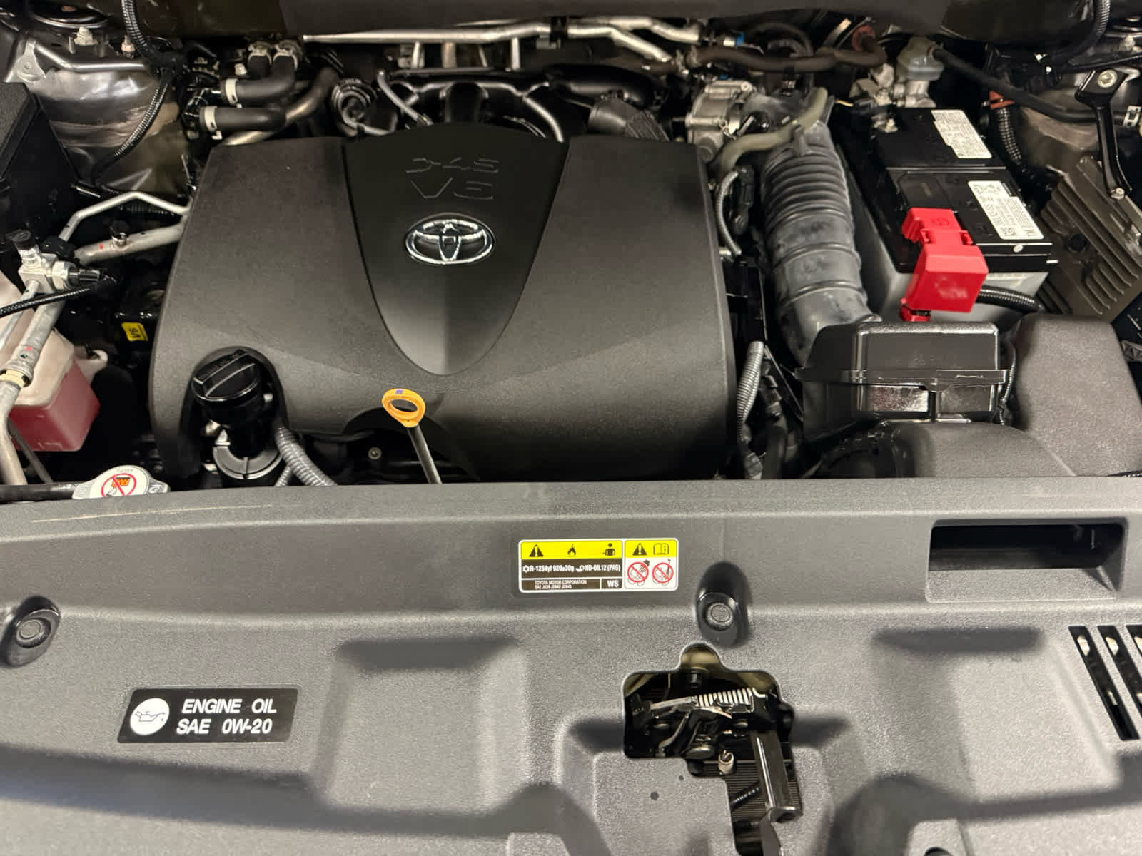 Used 2021 Toyota Highlander XLE image 29