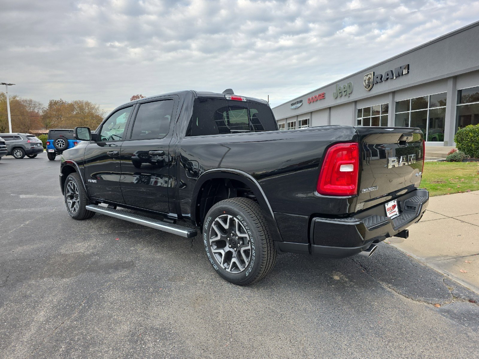 New 2026 RAM 1500 Laramie w/ Sport Appearance Package image 7