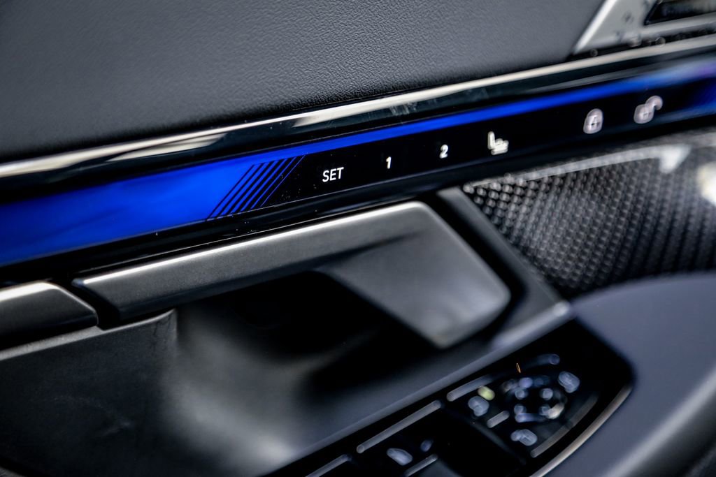 New 2026 BMW M5 Touring image 21