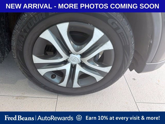 Used 2018 Toyota RAV4 LE w/ All Weather Liner Package AWD/4WD image 7