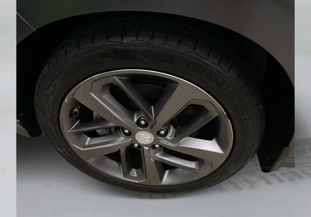 Used 2018 Hyundai Kona Limited AWD/4WD image 20