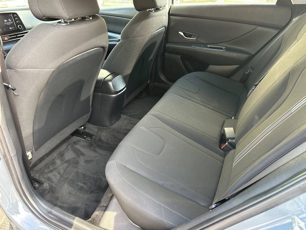 Used 2021 Hyundai Elantra SEL w/ Convenience Package FWD image 14