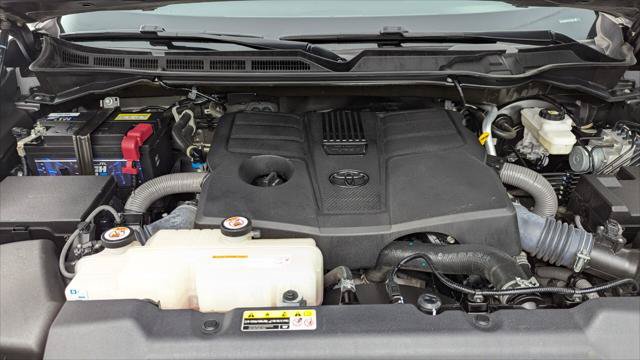 Used 2023 Toyota Tundra Limited AWD/4WD image 30