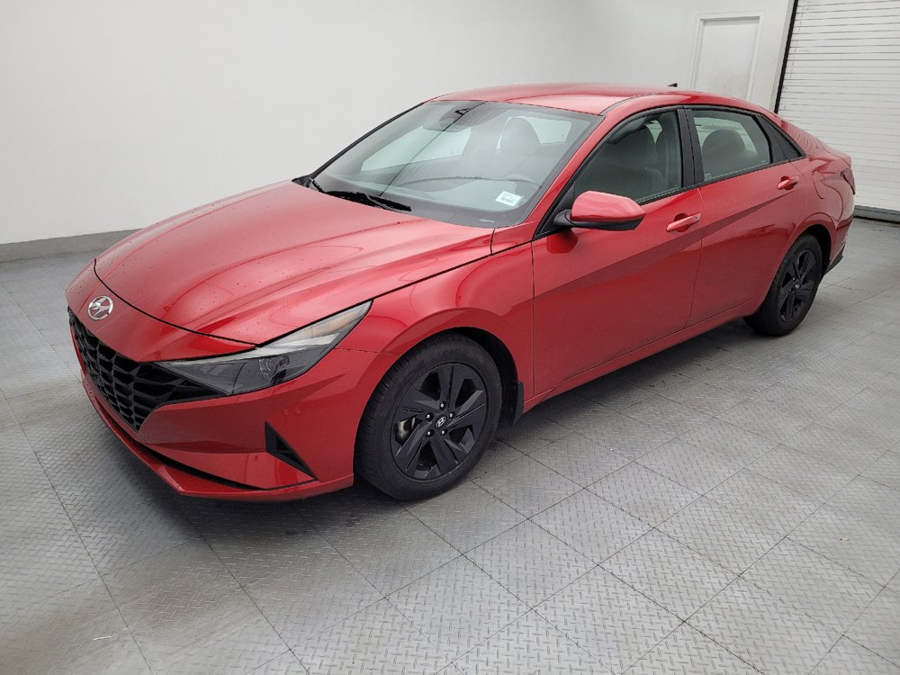 Used 2023 Hyundai Elantra SEL FWD image 2