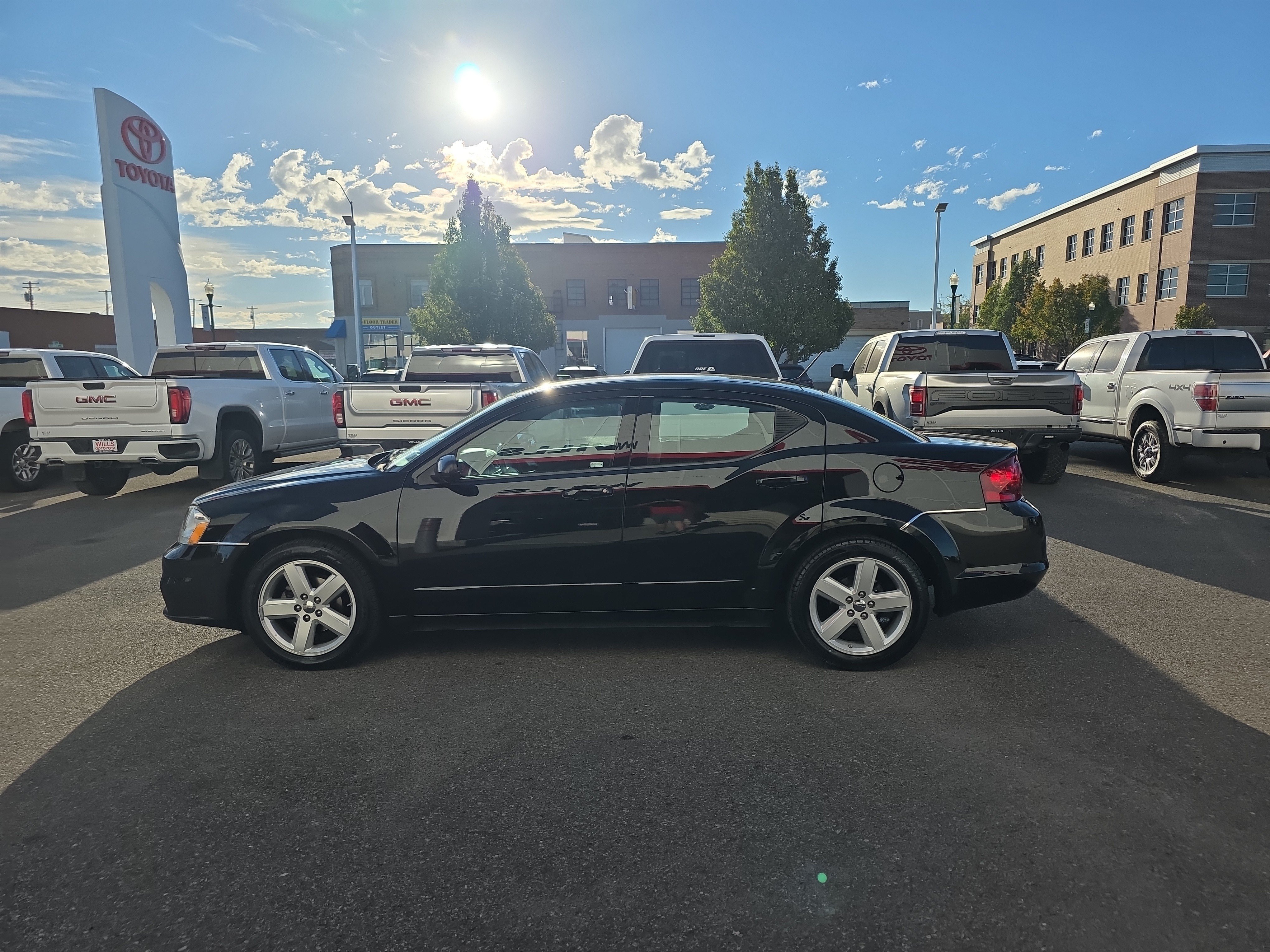 Used 2011 Dodge Avenger Mainstreet FWD image 5