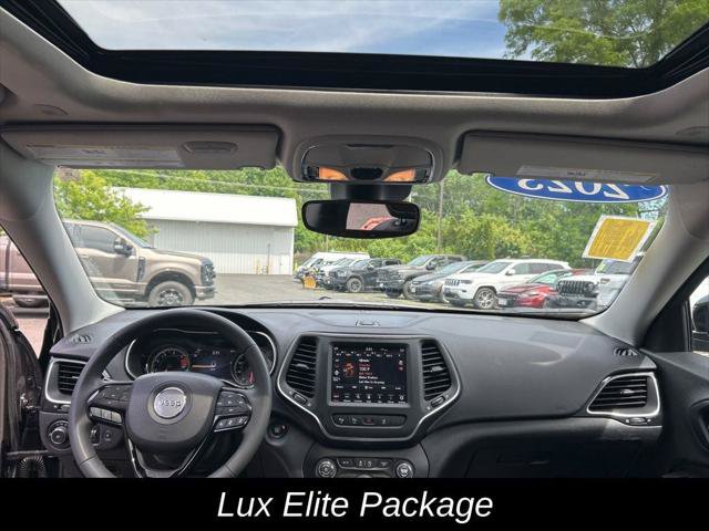 Certified 2023 Jeep Cherokee Altitude Lux w/ Lux Elite Package AWD/4WD image 19