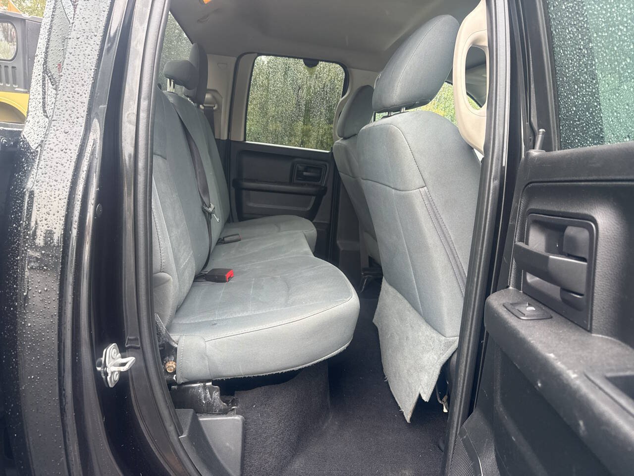Used 2017 RAM 1500 ST w/ SXT Appearance Group AWD/4WD image 19