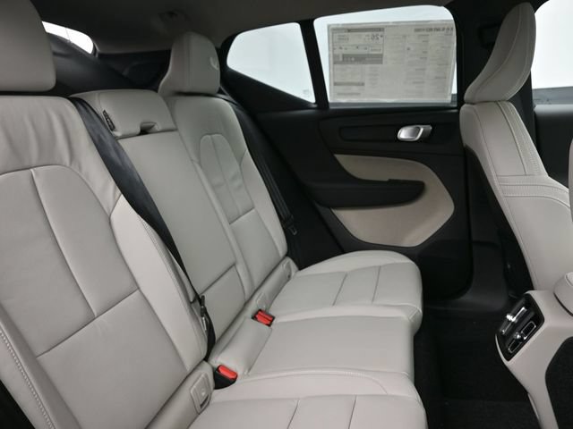 New 2026 Volvo XC40 B5 Ultra w/ Protection Package Premier AWD/4WD image 33