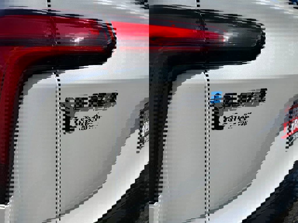 New 2025 Chevrolet Blazer EV RS image 19