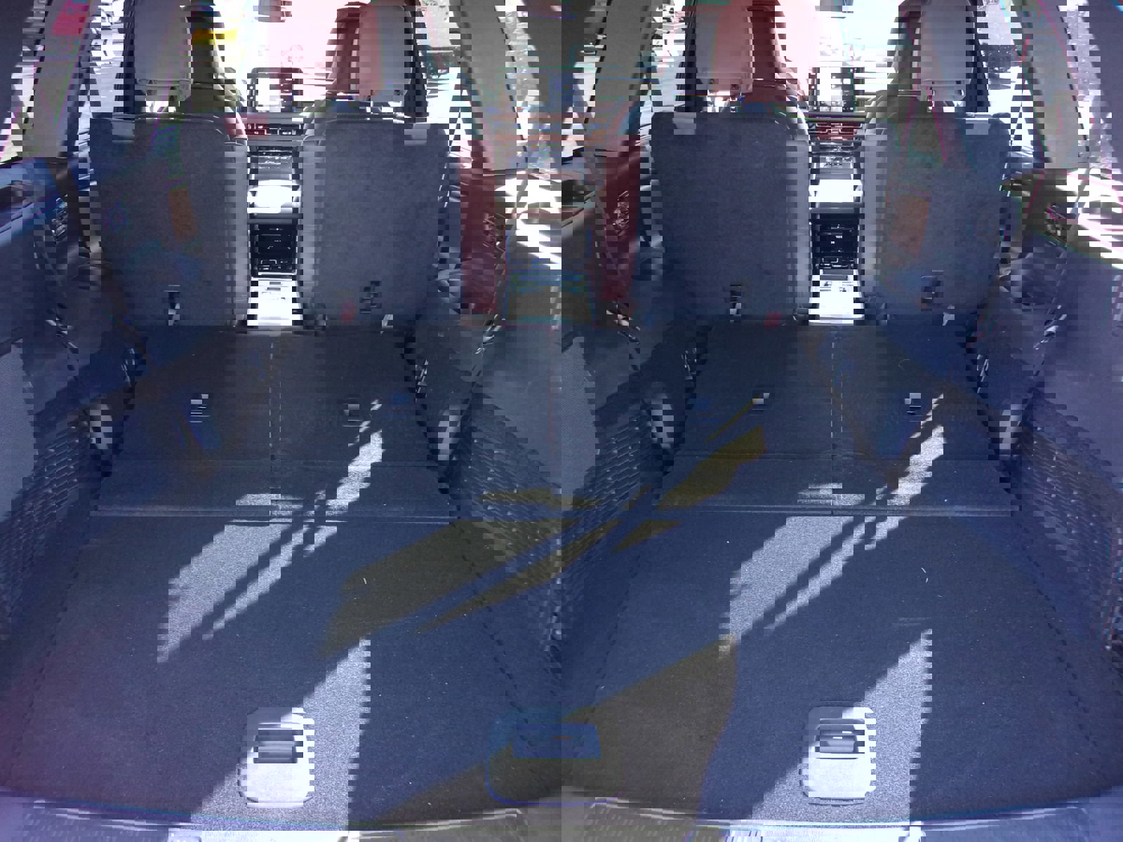 Used 2025 Lincoln Aviator Reserve w/ Equipment Group 201A image 14