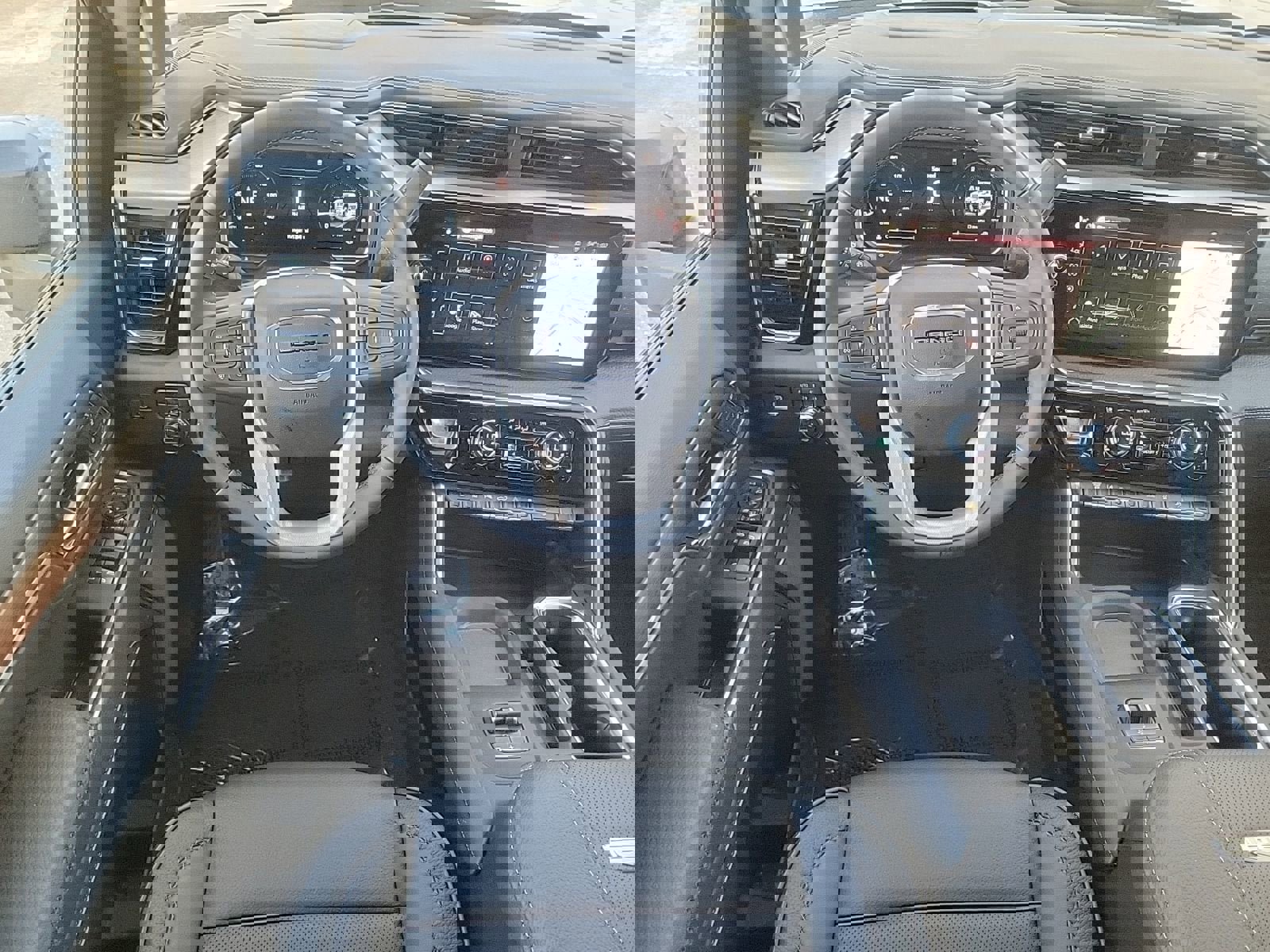 New 2026 GMC Sierra 3500 Denali w/ Denali Reserve Package image 13