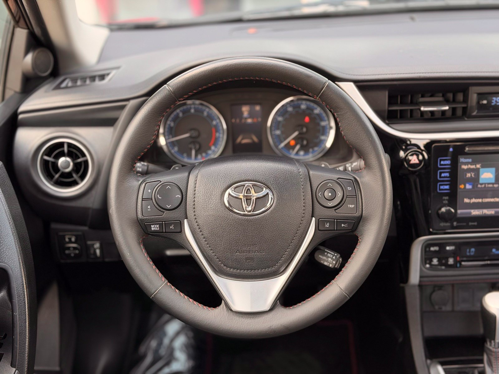 Used 2017 Toyota Corolla SE 50th Anniversary FWD image 28