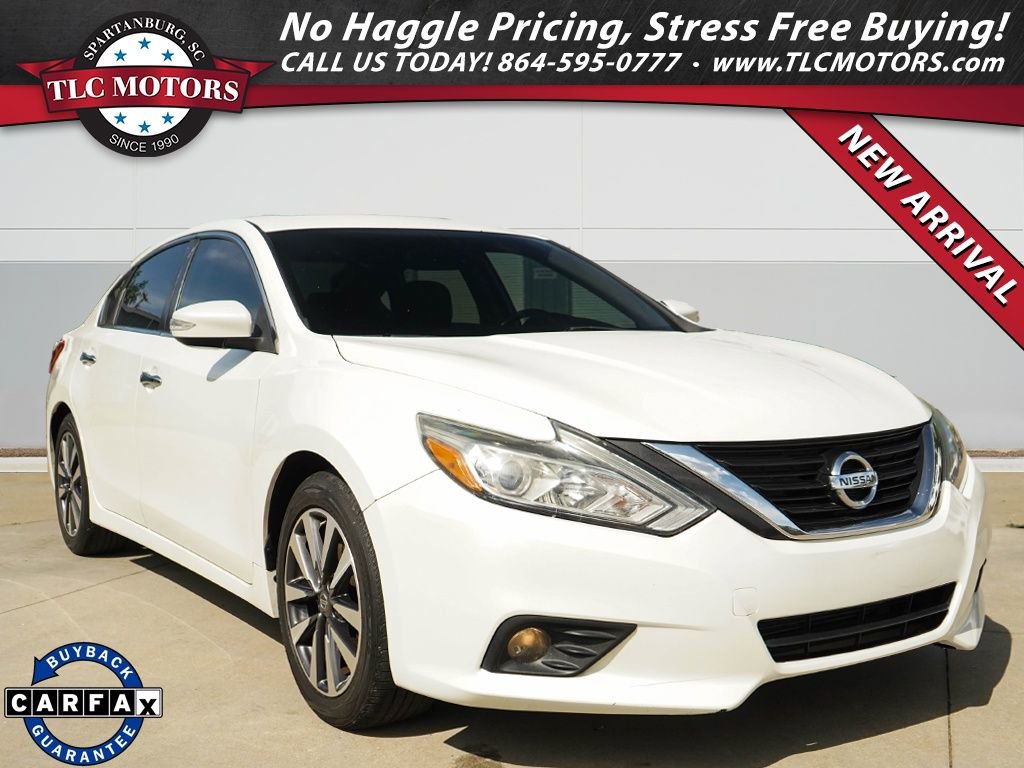 Used 2017 Nissan Altima 2.5 SL w/ Moonroof Package FWD image 1