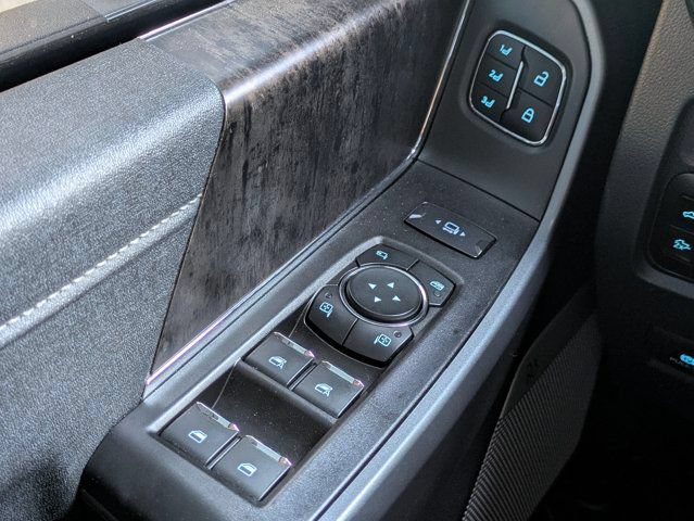 Used 2025 Ford F350 Lariat AWD/4WD image 23