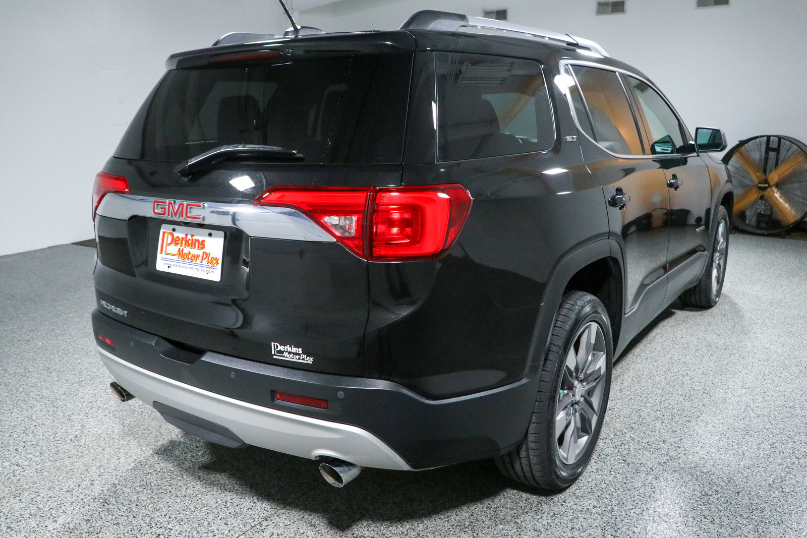 Used 2018 GMC Acadia SLT FWD image 7