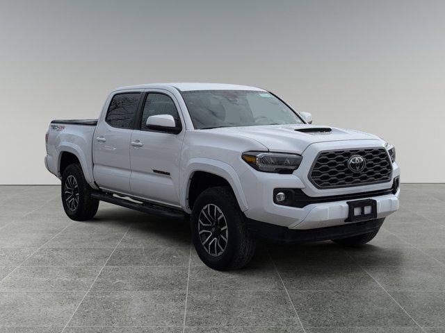 Used 2023 Toyota Tacoma TRD Sport w/ Technology Package image 7