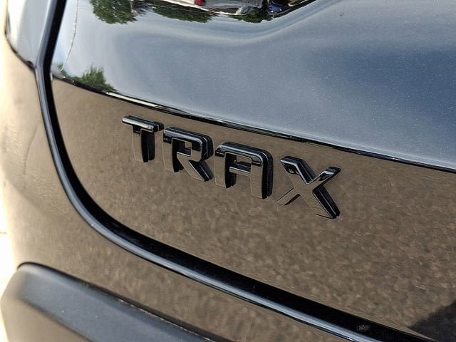 Used 2024 Chevrolet Trax RS w/ Driver Confidence Package FWD image 31