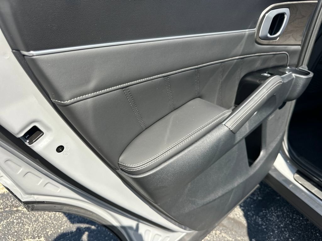 New 2026 Kia Sorento SX image 15