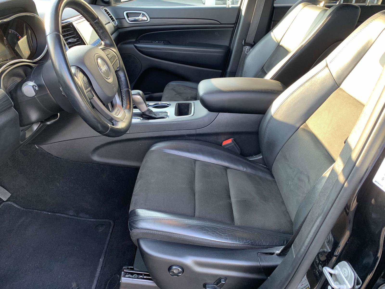 Used 2021 Jeep Grand Cherokee Laredo X image 6