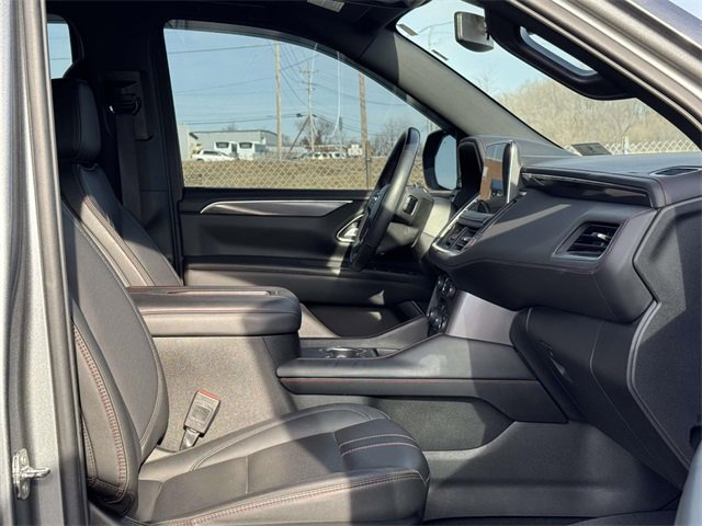 Used 2022 Chevrolet Tahoe RST w/ Luxury Package image 15