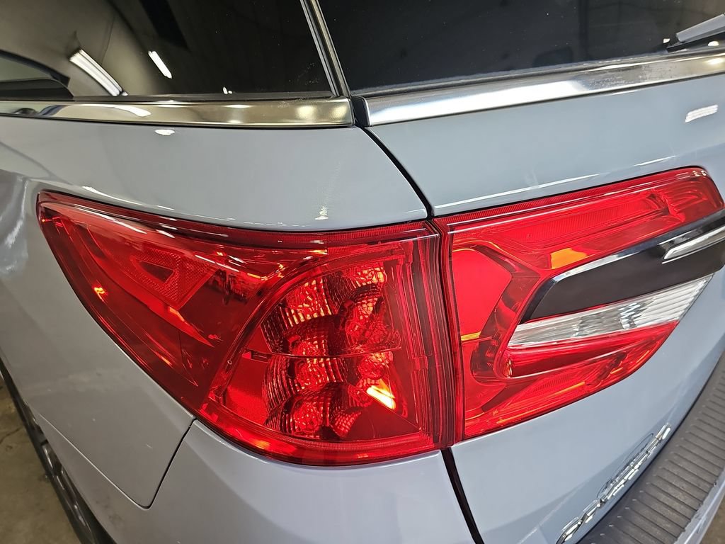 Used 2023 Honda Odyssey Elite image 42