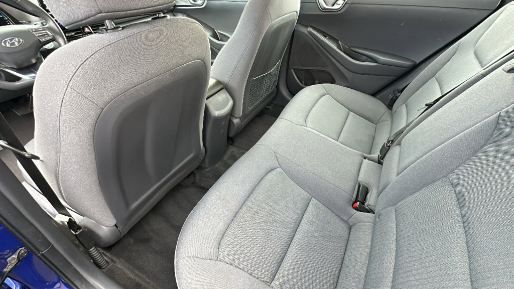 Used 2021 Hyundai Ioniq SE image 24