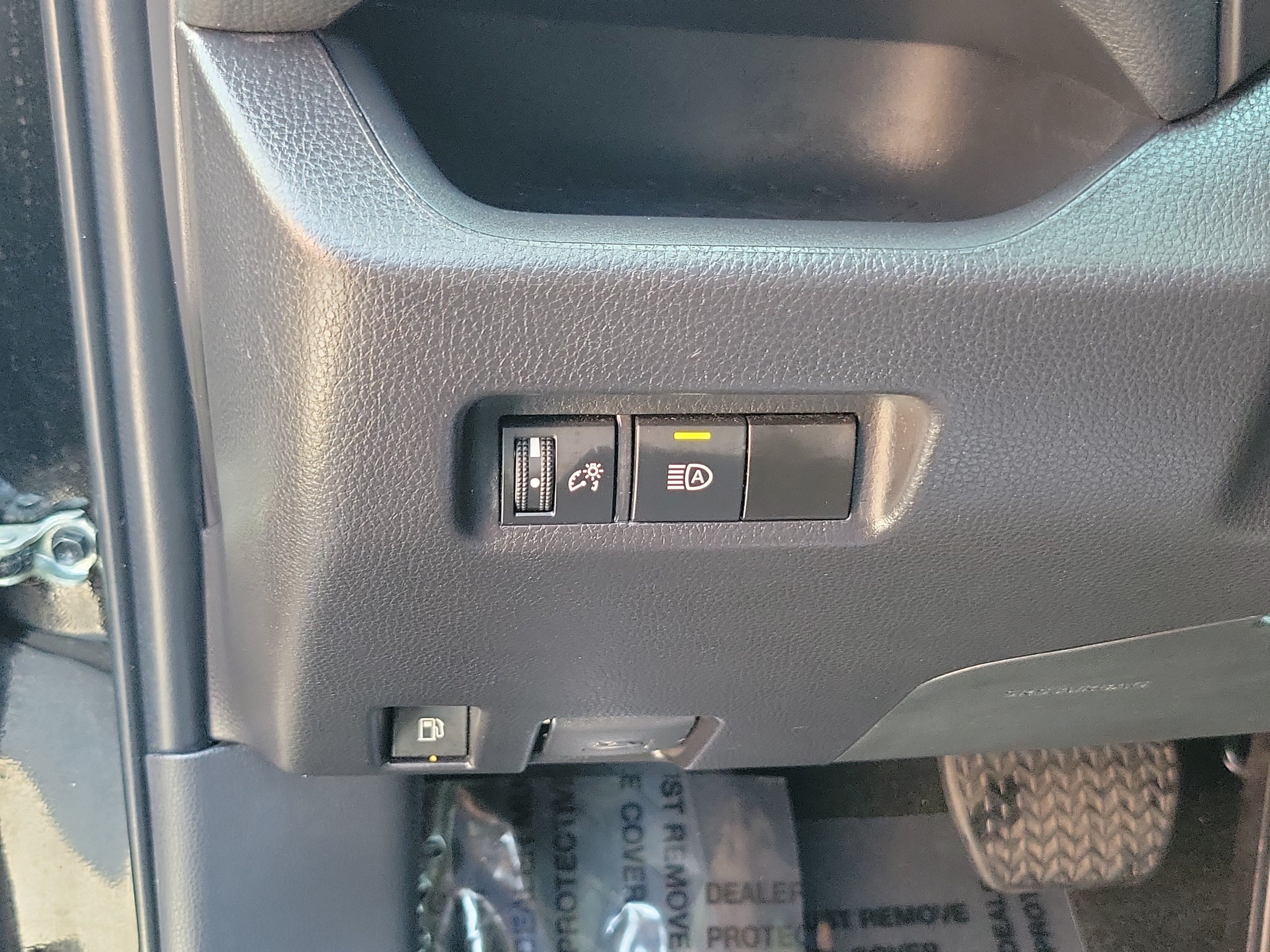 Certified 2025 Toyota RAV4 XLE AWD/4WD image 18