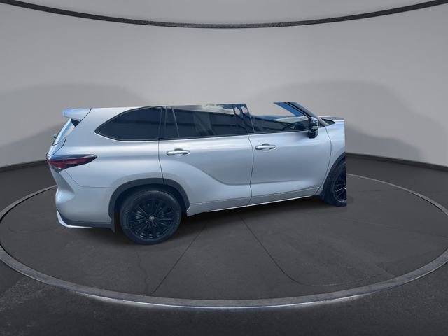 Used 2024 Toyota Highlander XSE image 3