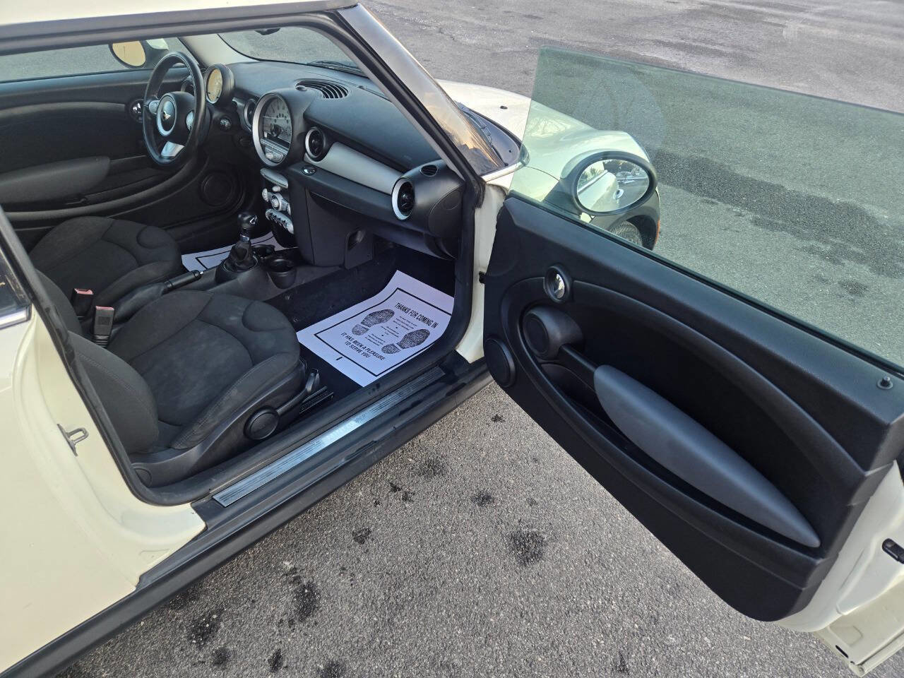 Used 2010 MINI Cooper Hardtop image 23