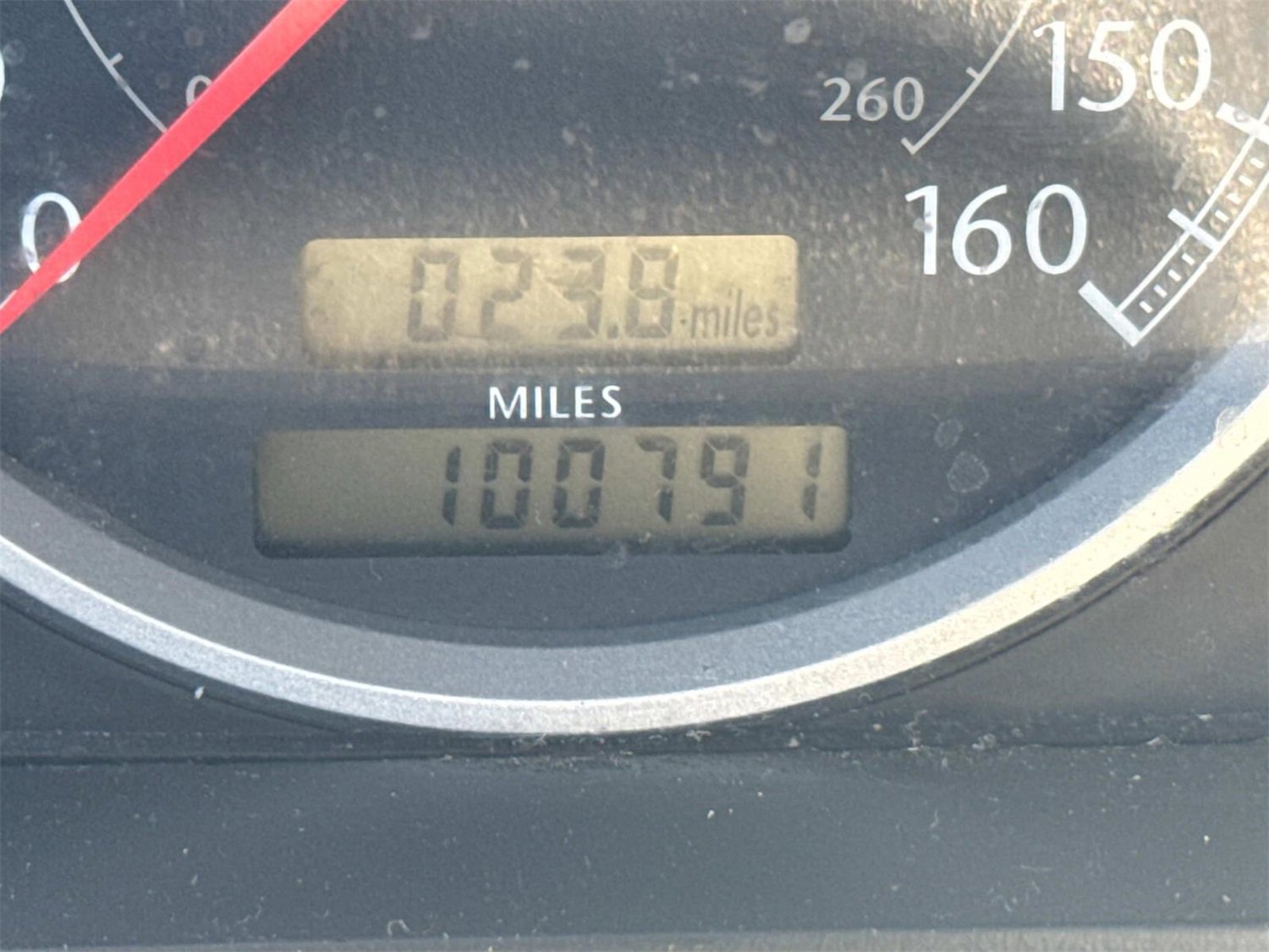 Used 2005 Chrysler Crossfire Limited image 27